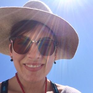 Meet your Posher, Rachel